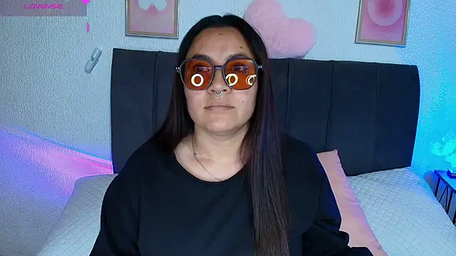 samm curvy online show from 07.02.26