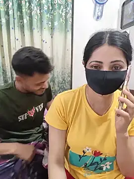 Snapshot of Couple-202 chatting on 06.18.26 Couple-202 online show from 06.18.26