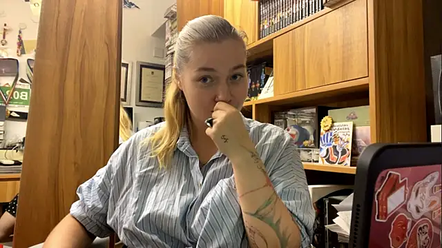 MamieVanderhurst online show from 06.19.26