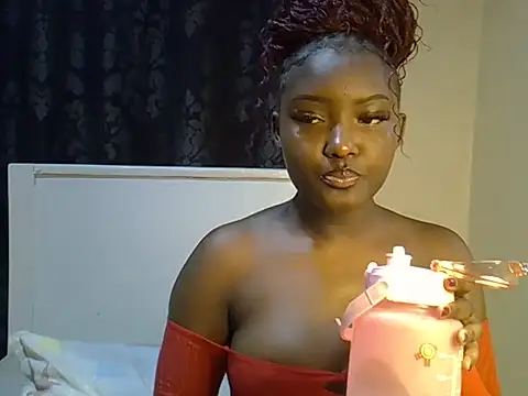 Snapshot of Ebonybarbieeee chatting on 07.06.26 Ebonybarbieeee online show from 07.06.26