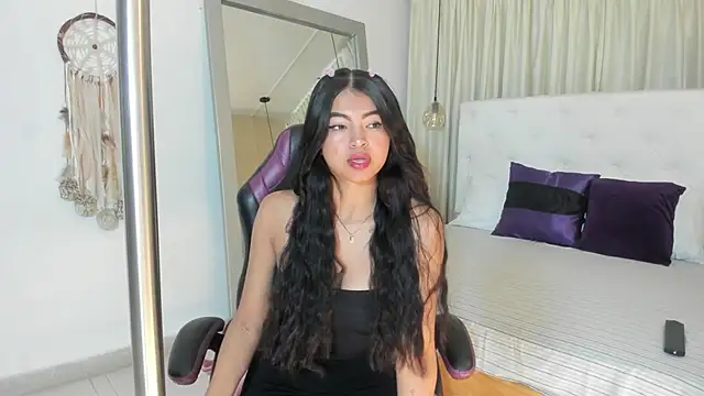 Sophi Lee   online show from 06.20.26