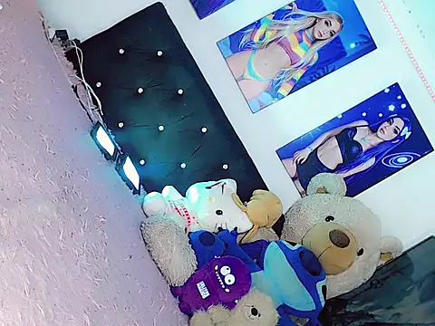 HeidiVanessa online show from 06.20.26