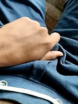 Bengali Hunk025 online show from 06.24.26