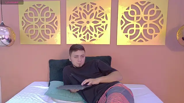 Snapshot of GeorgiayLiam chatting on 06.30.26 GeorgiayLiam online show from 06.30.26