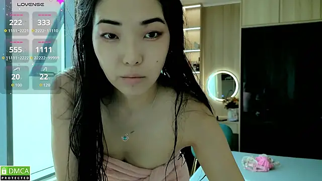 Snapshot of miko_kimura chatting on 10.29.25 miko kimura online show from 10.29.25