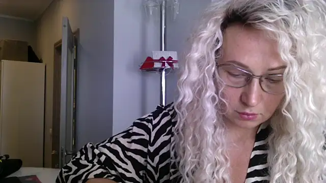 Snapshot of Solenyavo chatting on 08.08.26 Solenyavo online show from 08.08.26