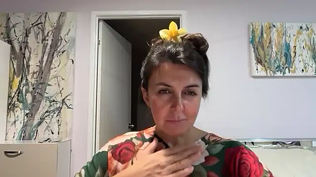 Jonellasa online show from 07.04.26