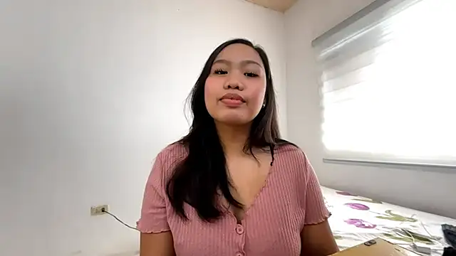 EarlineMadera online show from 06.26.26