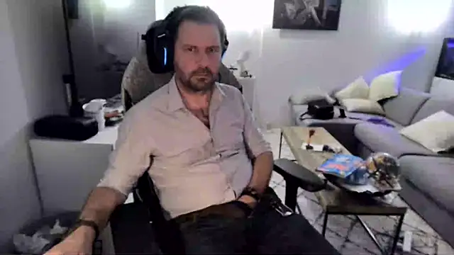 Snapshot of pc92160 chatting on 07.28.26 pc92160 online show from 07.28.26