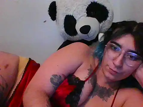 Snapshot of Messalina_exotik chatting on 07.12.26 Messalina exotik online show from 07.12.26