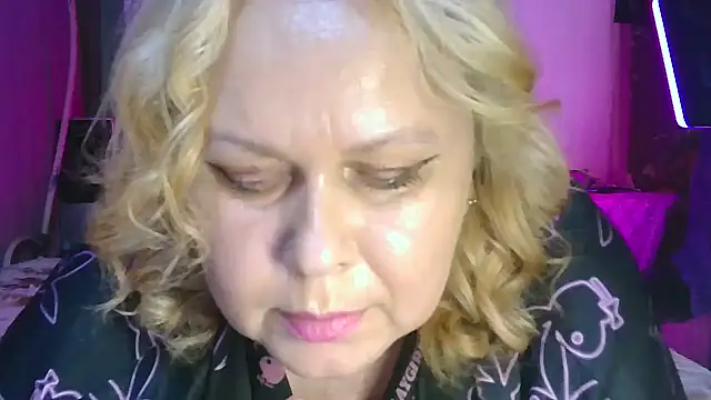 Snapshot of Roksolana5398 chatting on 07.06.26 Roksolana5398 online show from 07.06.26