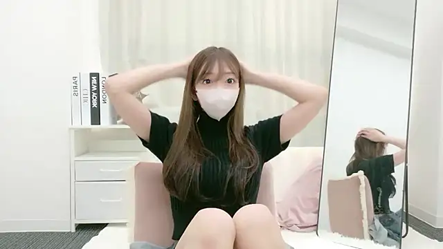 Snapshot of miuchan_v chatting on 07.08.26 miuchan v online show from 07.08.26