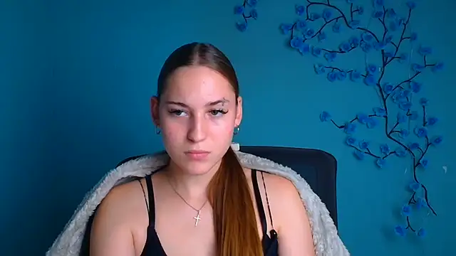 Holly Mooon  online show from 07.06.26
