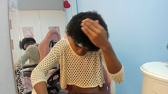 Snapshot of Ashley_Naiara chatting on 06.28.26 Ashley Naiara online show from 06.28.26