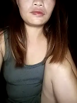  LinLinn  online show from 07.18.26