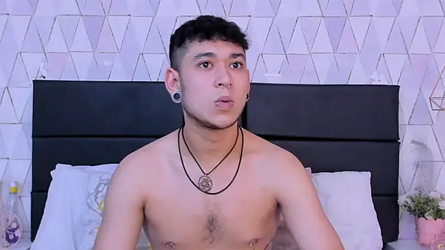 MarkLaurens online show from 07.05.26