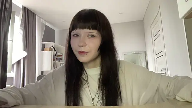 Snapshot of WendySliz chatting on 06.29.26 WendySliz online show from 06.29.26