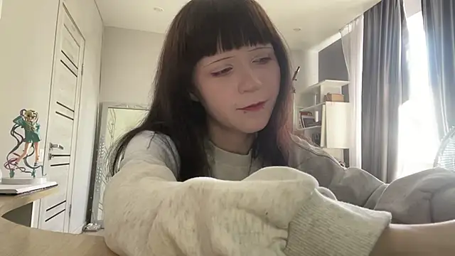 Snapshot of WendySliz chatting on 06.30.26 WendySliz online show from 06.30.26