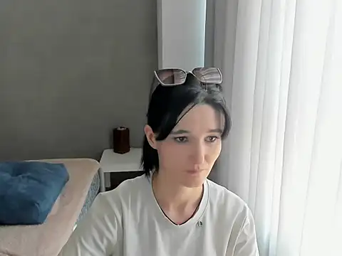 Snapshot of SilkMia chatting on 07.10.26 SilkMia online show from 07.10.26