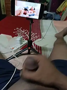 Snapshot of AdnanHotBoyxx chatting on 07.12.26 AdnanHotBoyxx online show from 07.12.26