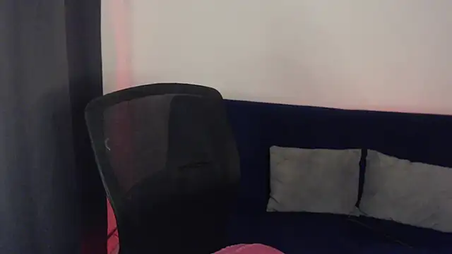 lispetite online show from 03.14.25