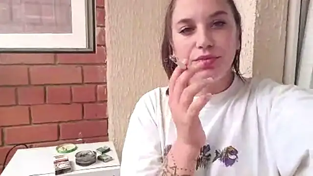Snapshot of JosphinePriolo chatting on 07.14.26 JosphinePriolo online show from 07.14.26