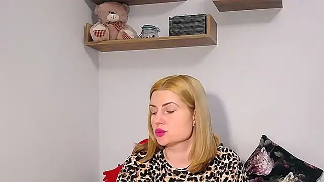 Snapshot of alisenties chatting on 02.01.26 alisenties online show from 02.01.26