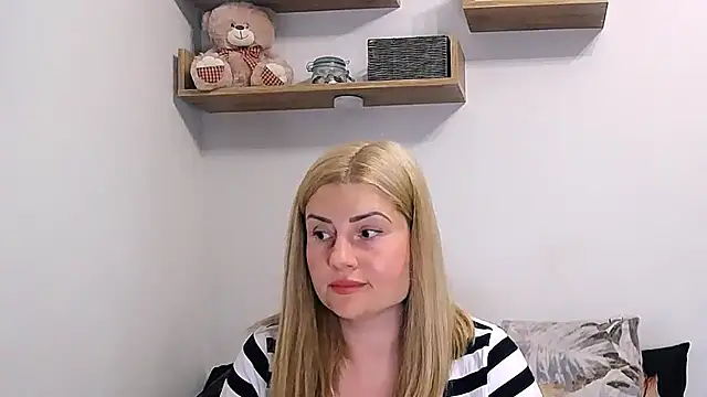 Snapshot of alisenties chatting on 07.12.26 alisenties online show from 07.12.26
