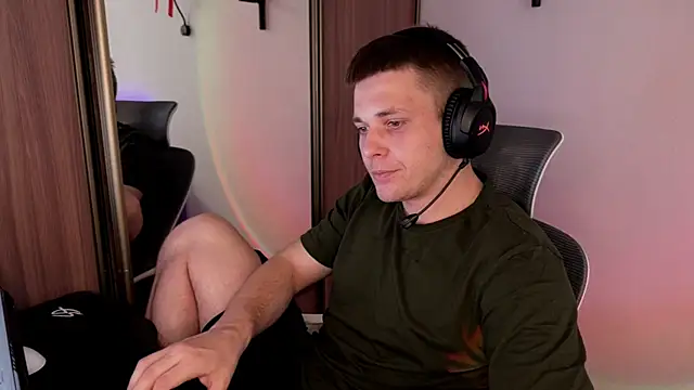 Nikclak online show from 07.15.26