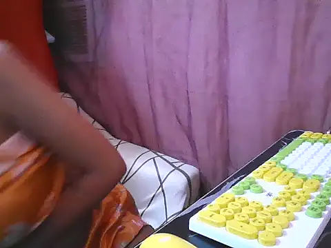 SaucyPussyxx online show from 07.17.26
