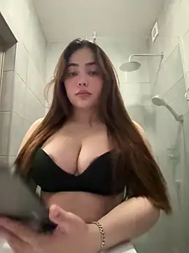 Snapshot of Scarlet_BunnyXXX chatting on 07.18.26 Scarlet BunnyXXX online show from 07.18.26