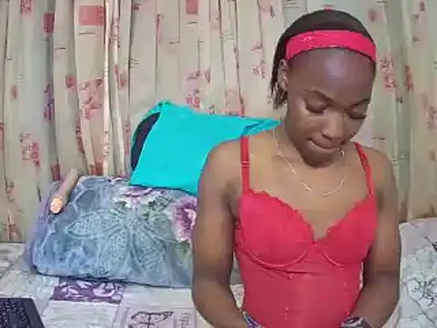 Snapshot of KhadaJah chatting on 07.20.26 KhadaJah online show from 07.20.26
