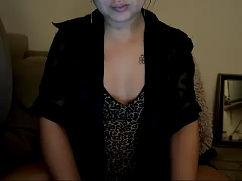 Snapshot of pucatit chatting on 07.21.26 pucatit online show from 07.21.26