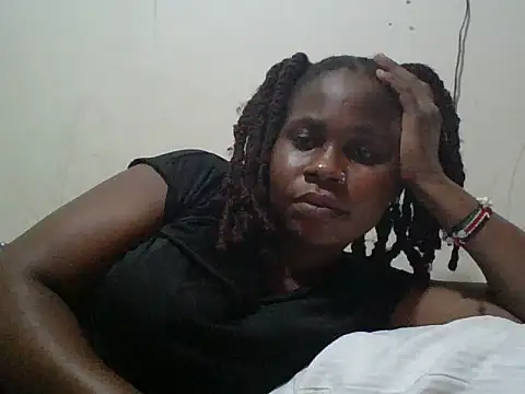 Snapshot of yummyychocolate_ chatting on 07.22.26 yummyychocolate online show from 07.22.26