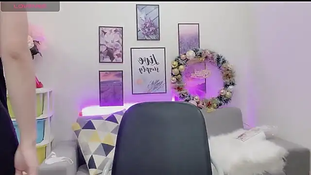 Katy Bae online show from 12.16.24