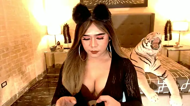 BigCumHuntersxx online show from 02.05.25