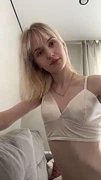 LezzyCrown online show from 08.01.26