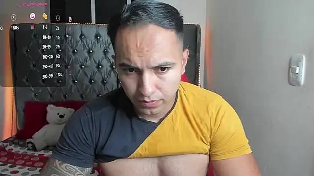 mrloganfuck1 online show from 04.14.26