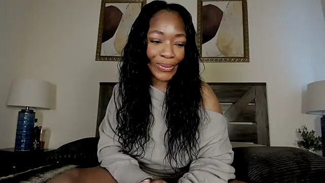 Snapshot of nicolesolace chatting on 05.14.26 nicolesolace online show from 05.14.26