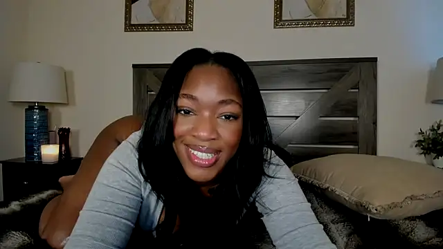 Snapshot of nicolesolace chatting on 06.05.26 nicolesolace online show from 06.05.26