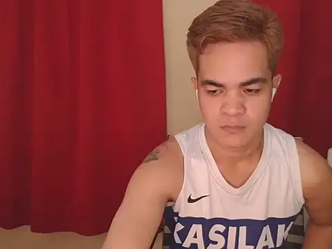 Snapshot of mike_jm chatting on 10.08.25 mike jm online show from 10.08.25