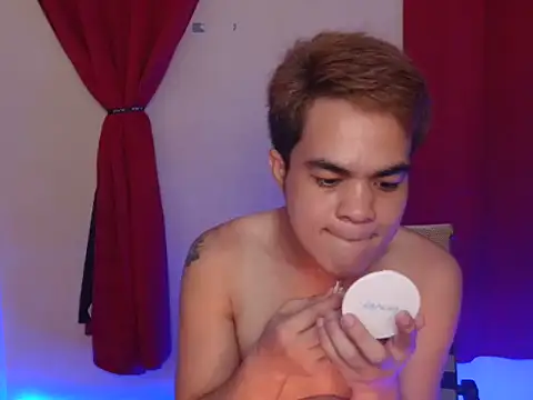 Snapshot of mike_jm chatting on 11.25.25 mike jm online show from 11.25.25