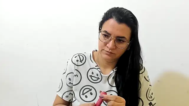 Snapshot of MARILYN_GARCIA chatting on 11.29.25 MARILYN GARCIA online show from 11.29.25