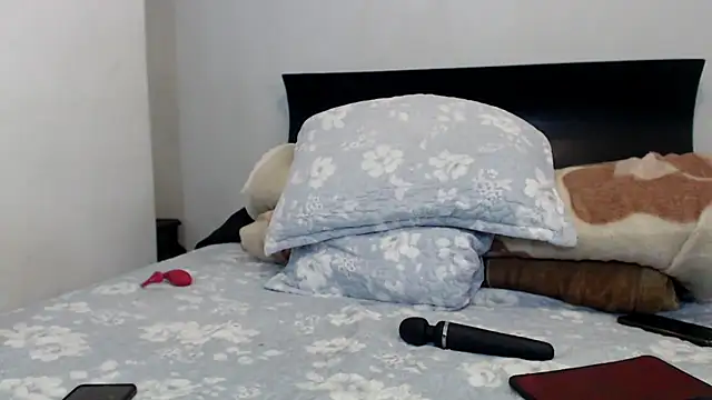 leanna23 online show from 02.20.25