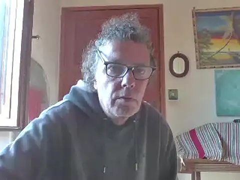 Snapshot of gianlux128bis chatting on 02.04.25 gianlux128bis online show from 02.04.25