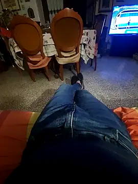 Snapshot of gianlux128bis chatting on 09.21.25 gianlux128bis online show from 09.21.25