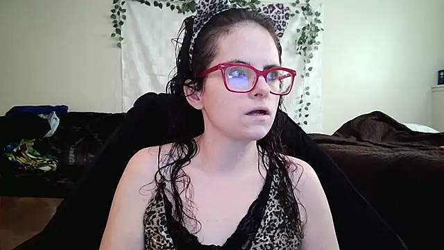 JessaBella online show from 10.31.25