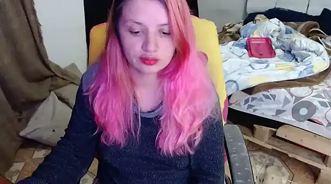 Snapshot of kattydirtylol chatting on 12.14.24 kattydirtylol online show from 12.14.24
