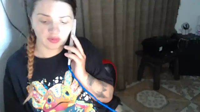 Snapshot of kattydirtylol chatting on 09.29.25 kattydirtylol online show from 09.29.25