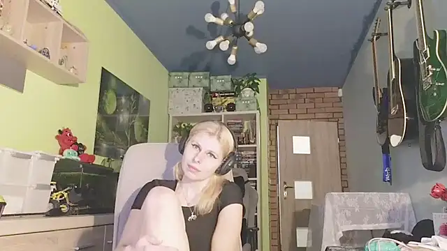 karmija online show from 01.10.25